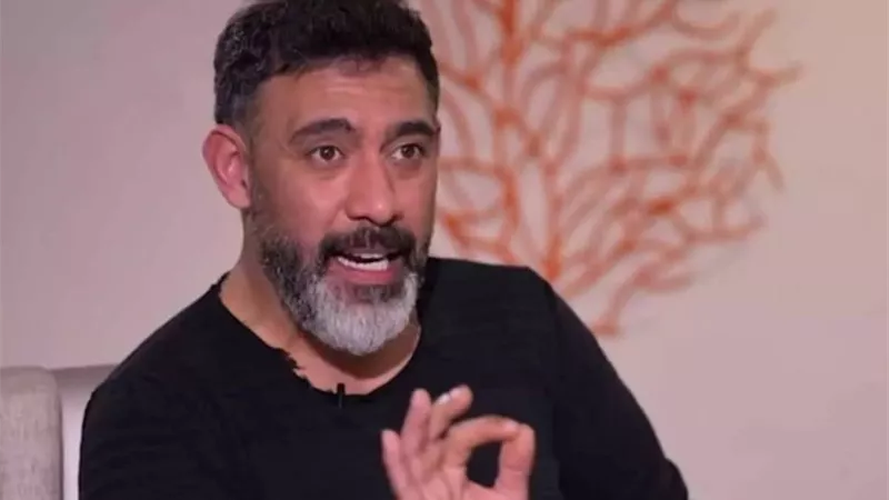 “كل إنسان يتحمل مسؤولية كلامه”.. عمرو مصطفى يقرر مقاضاة 4 أشخاص للتشهير بسمعته