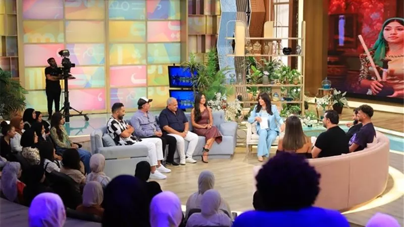 الخميس.. أبطال مسلسل “عمر أفندي” ضيوف برنامج منى الشاذلي