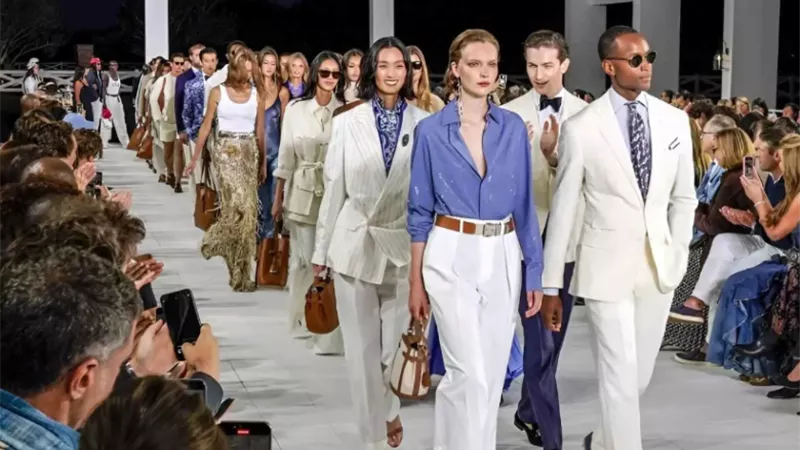 Tommy hilfiger تستوحي مجموعتها الجديدة في نيويورك من البحار