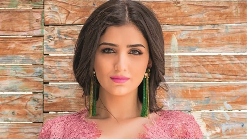 بالفيديو.. مي عمر تشكر فريق عمل “نعمة الأفوكاتو” بعد تكريمها في مهرجان الفضائيات