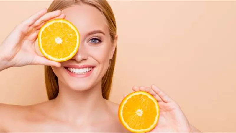5 مكملات غذائية مفيدة لبشرة متوهجة وشعر رائع