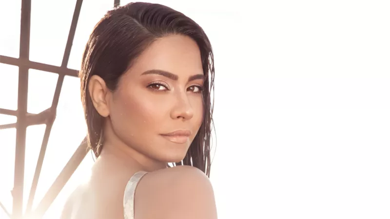 شيرين عبد الوهاب تهدي جمهورها أغنيتها الجديدة “عسل حياتي”