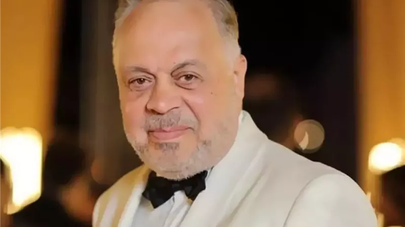 أشرف زكي: 