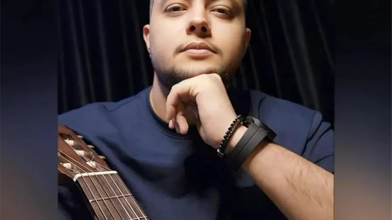 تفاصيل وفاة ملحن شاب داخل 