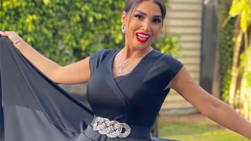 روجينا تتألق بإطلالة ساحرة وتستعد لموسم رمضاني مميز 