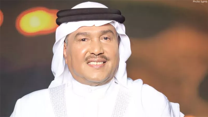 محمد عبده يُطعم عبدالله بالخير بيديه.. ما سر الزيارة؟ 