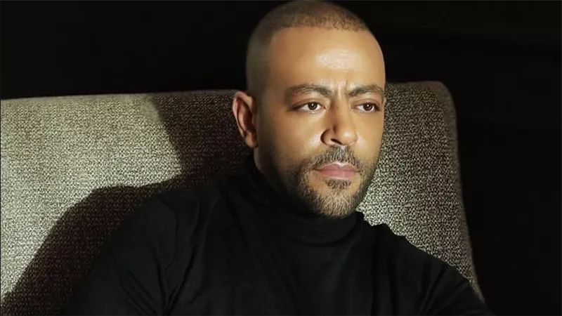تامر عاشور : 