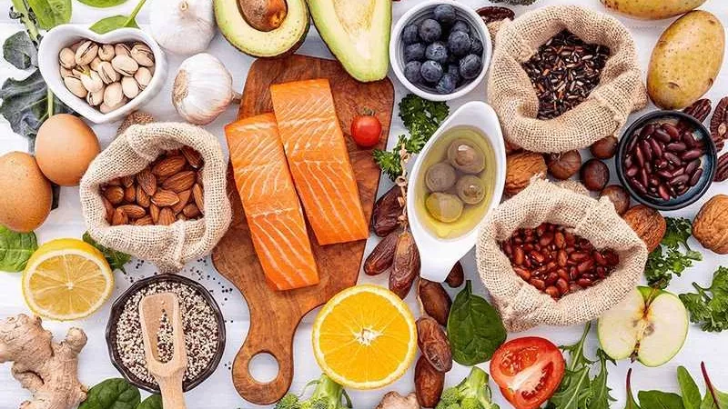 يوم الأغذية العالمي.. تعرف على دورها في مقاومة الأمراض والعدوى 