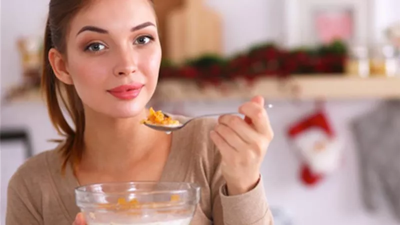  5 أطعمة يمكن أن تسبب ارتجاع المريء.. هل تتناول إحداها؟ 