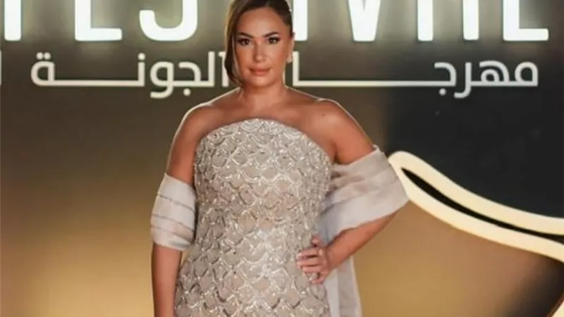 مهرجان الجونة السينمائي السابع.. إطلالات ساحرة تشعل السجادة الحمراء بأناقة لا تنسى 