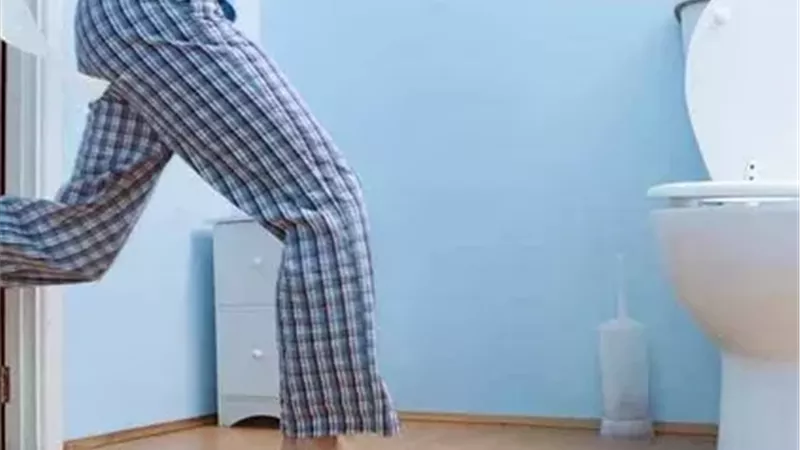 أسباب الإسهال.. متى يشكل خطورة على الصحة ويستدعي استشارة الطبيب؟