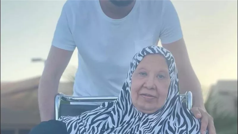 عاجل.. وفاة والدة أحمد عصام بعد صراع مع المرض 