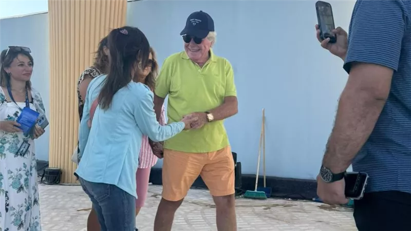 بالفيديو.. جولة داخل معارض الفنون البصرية ضمن فعاليات مهرجان الجونة السينمائي 