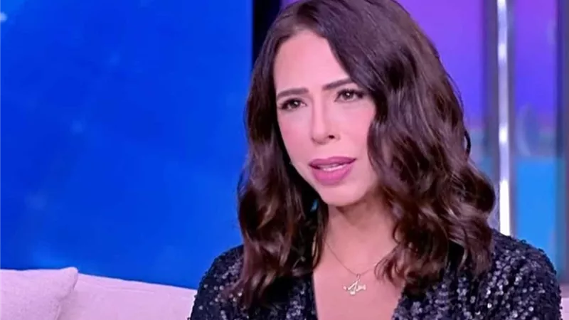 بعد لقاء جيهان سلامة.. ما المرض النادر الذي عانت منه 