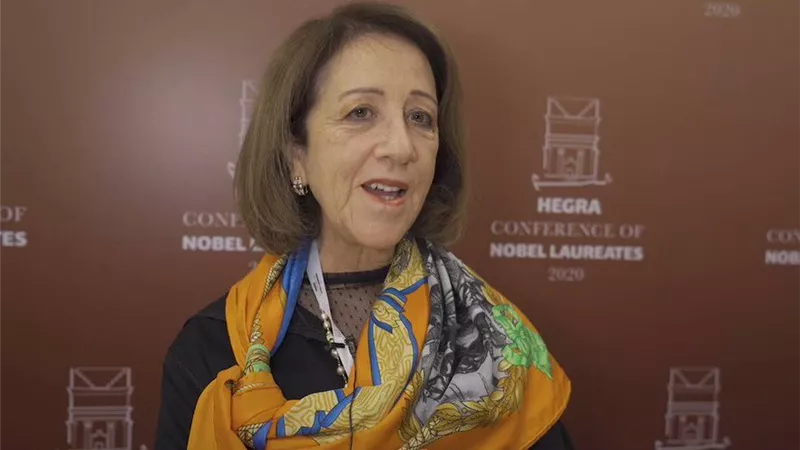 رجاء الشرقاوي  إنجازات علمية في مجال الفيزياء النووية ودعم المرأة في العلوم