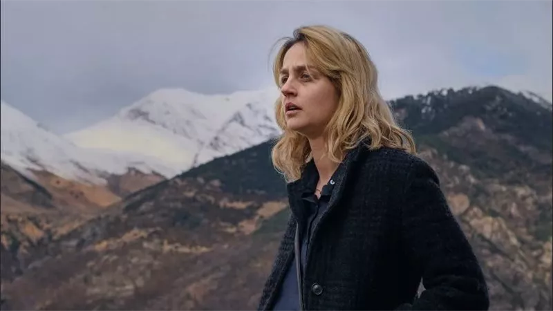 آدم بيسا ولورا ويسمار أفضل ممثل وممثلة بمهرجان الجونة السينمائي