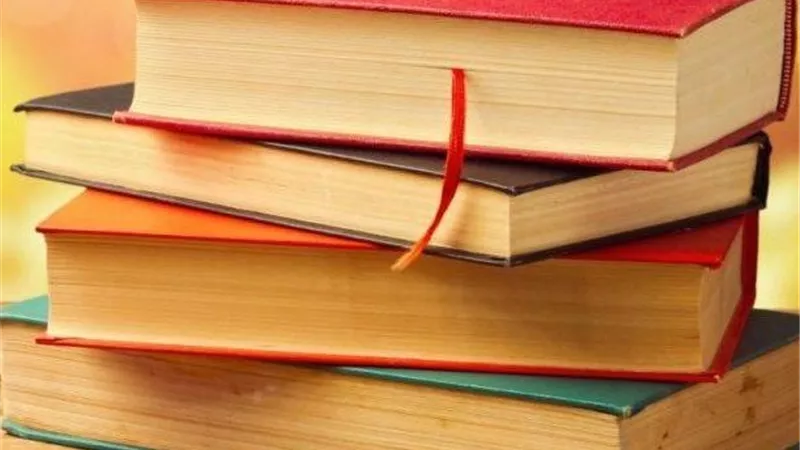 اكتشف أفضل 10 كتب مبيعاً لعام 2024