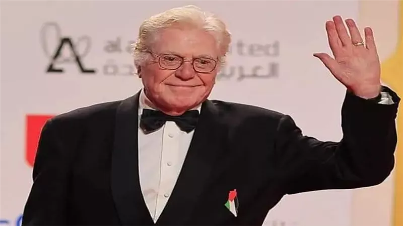 حسين فهمي بافتتاح مهرجان القاهرة السينمائي: 