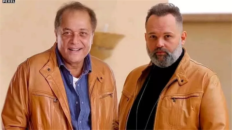  نجلا الفنان محمود عبد العزيز يحييان ذكراه بطريقة مؤثرة 