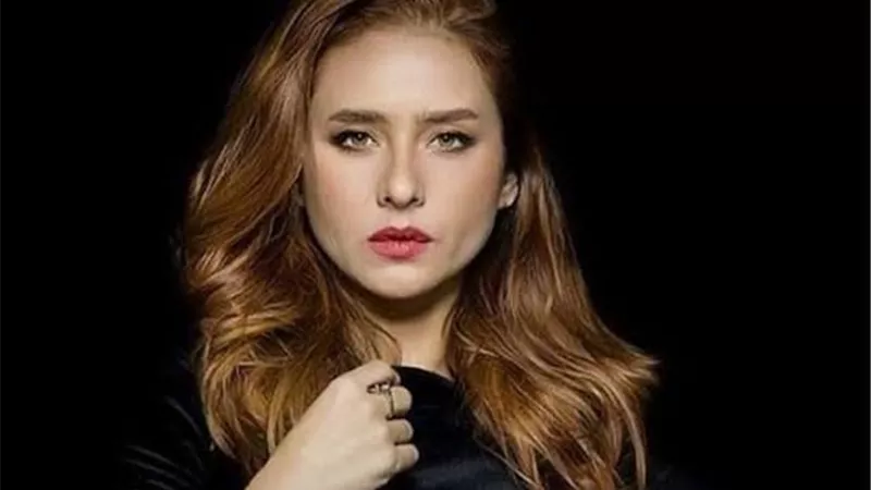 بعد جراحة نيللي كريم في أعينها.. تعرفِ على أضرار الإفراط في البكاء 