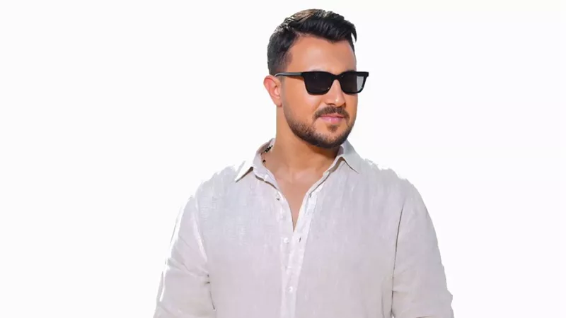 أحمد سليم باللهجة الخليجية بجديده الغنائي 