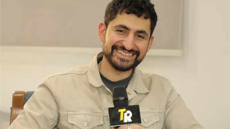 خاص أمير المصري: أتمنى تجسيد شخصية الفنان أحمد رمزي وفخور بمشاركتي في مهرجان القاهرة
