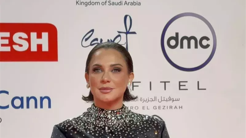 سلاف فواخرجي: تشرفت بعرض فيلم 