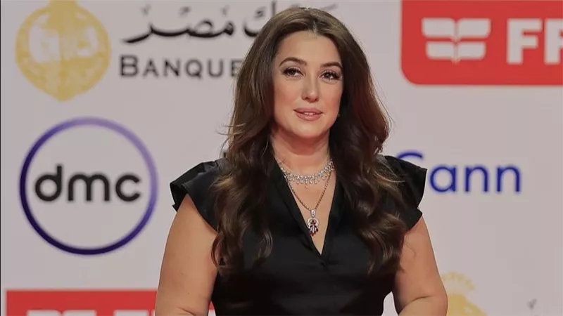 كندة علوش: سعيدة بالمشاركة في لجنة تحكيم مسابقة “من المسافة صفر”