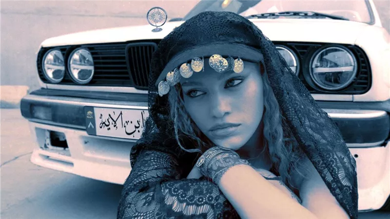 النجمة إليانا تطرح كليب أغنية 