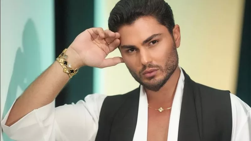 خاص.. اللبناني جان شارل زكريا يكشف تفاصيل مجموعته للهوت كوتور 2025 