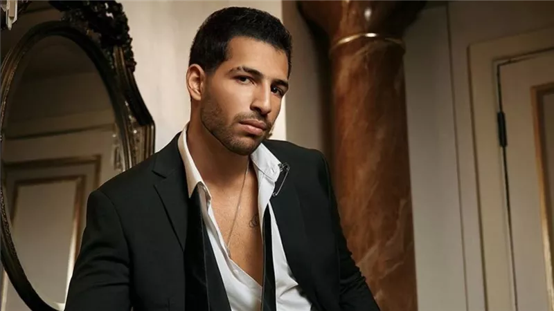 أعمال درامية جمعت عمرو محمود ياسين وابنه محمود جونيور قبل تعاونهما المنتظر في رمضان 2025 