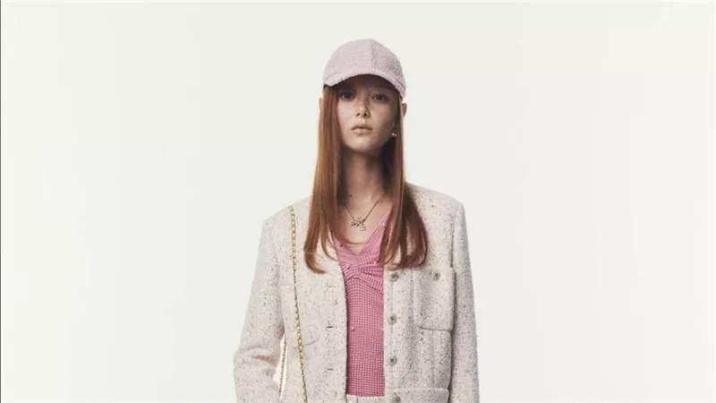 الطابع العصري يسيطر على تشكيلة Pre Collection من شانيل  