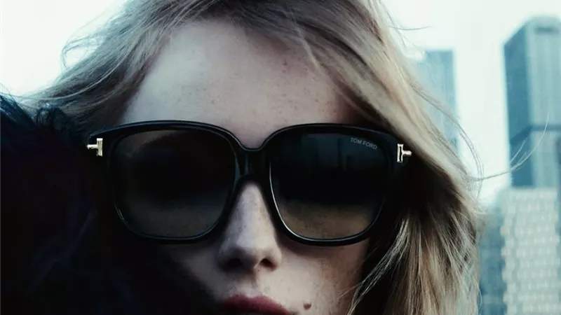  TOM FORD تكشف عن مجموعتها الجديدة لشتاء 2024-2025 من النظارات الفاخرة  