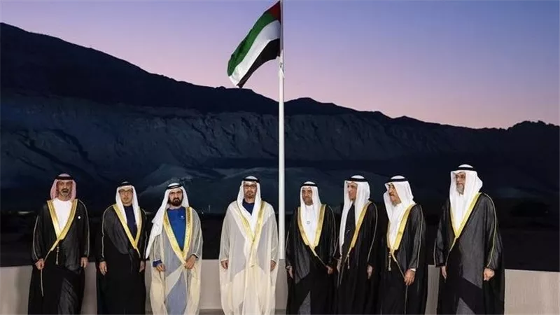 رئيس الدولة وحكام الإمارات يشاركون في الاحتفال الرسمي بعيد الاتحاد الـ53 