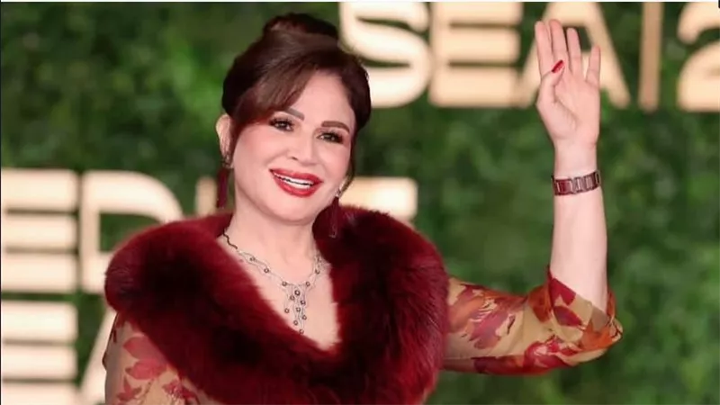 بعد 17 عامًا.. إلهام شاهين تعيد ارتداء فستان خاص بها في مهرجان البحر الأحمر  