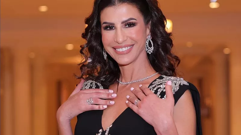 أمينة شلباية تتألق من توقيع اللبناني توفيق الحسن