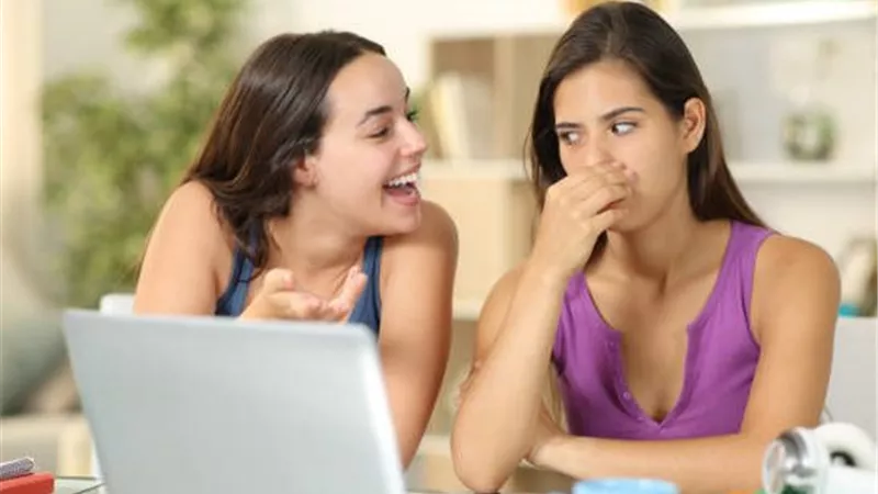 12 طريقة فعالة للتخلص من رائحة الفم الكريهة 