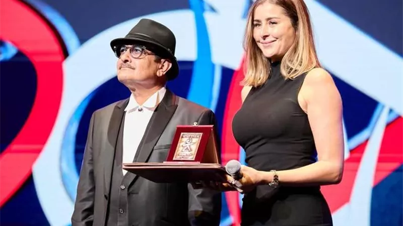 عائشة بن أحمد تهدي تكريمها في افتتاح أيام قرطاج السينمائية لروح فتحي الهداوي  