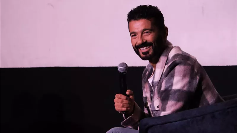 ندوة خالد النبوي بمهرجان القاهرة الدولي للفيلم القصير ترفع شعار كامل العدد  