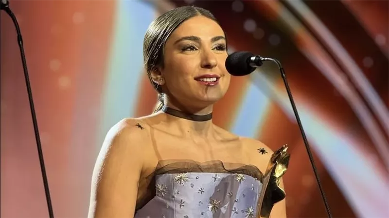 ماريلين نعمان أثناء تكريمها بالموريكس دور: 