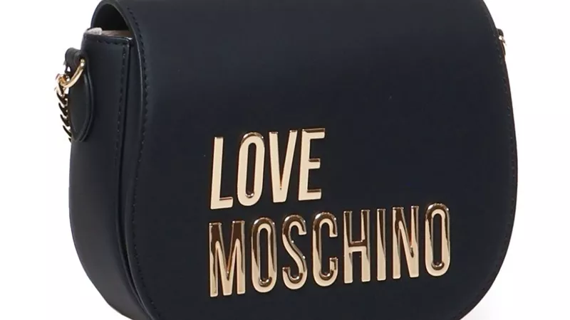 خاص بالصور.. جديد Moschino وLove Moschino وقصة نجاحهم 