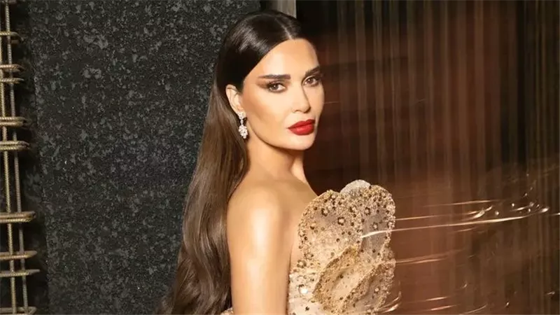 سيرين عبدالنور لجمهورها: متفائلين بالسنة الجديدة؟ 