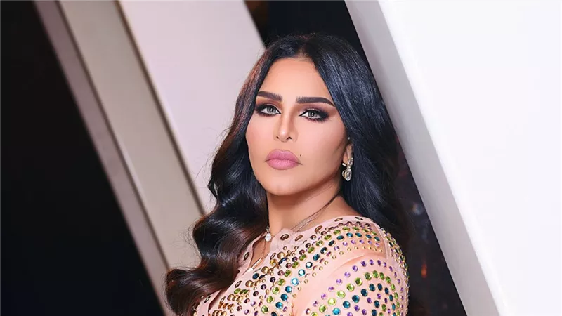 أحلام تروج لألبومها الجديد 