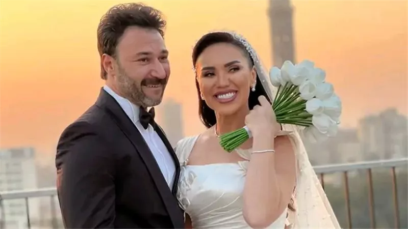 الصور الأولى من حفل زفاف مي فاروق ومحمد العمروسي