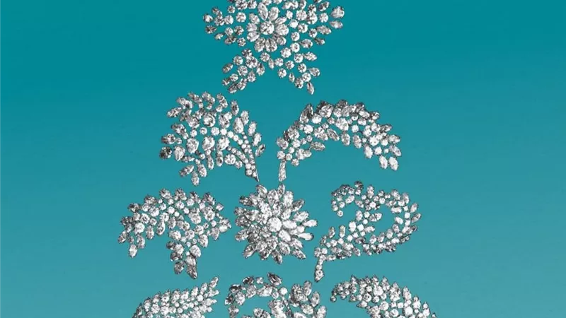 Tiffany & Coتطلق مجموعة مجوهرات وساعات جديدة تمزج بين التراث والابتكار
