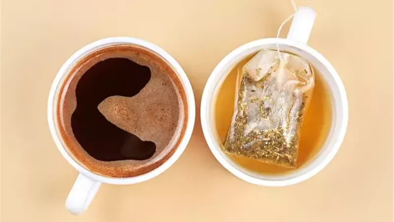 تعرف على فوائد القهوة والشاي وأيهما أغنى بالكافيين؟