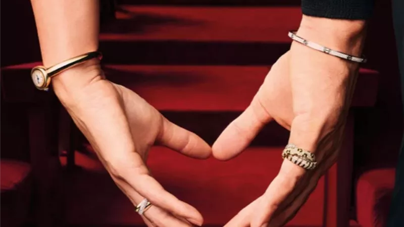احتفل بعيد الحب مع هدايا cartier 2025 بلمسة من الأناقة والحب الأبدي 