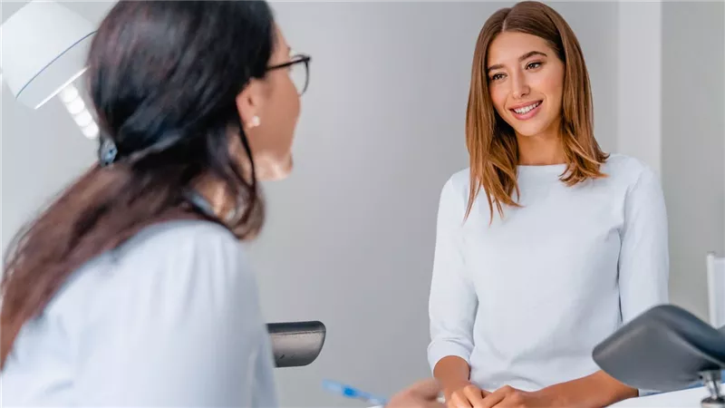 7 أمور يجب عليك مناقشتها دائمًا مع طبيب أمراض النساء الخاص بك