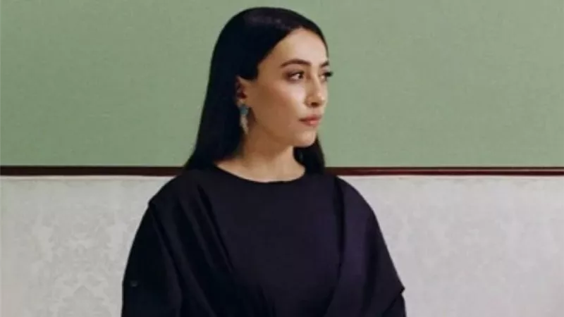 تألقي بأناقة من تشكيلة LOEWE المصغرة لرمضان 2025 