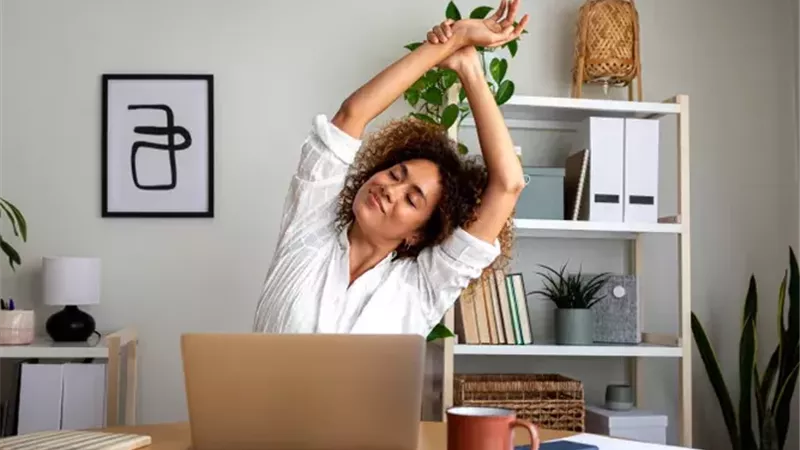 للوقاية من الأمراض.. كيف تجبر نفسك على التحرك أثناء العمل؟